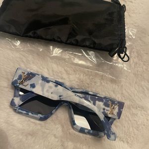 New designer inspired sunglasses!  Cute!!!